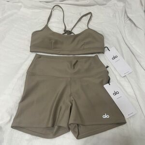 Alo set